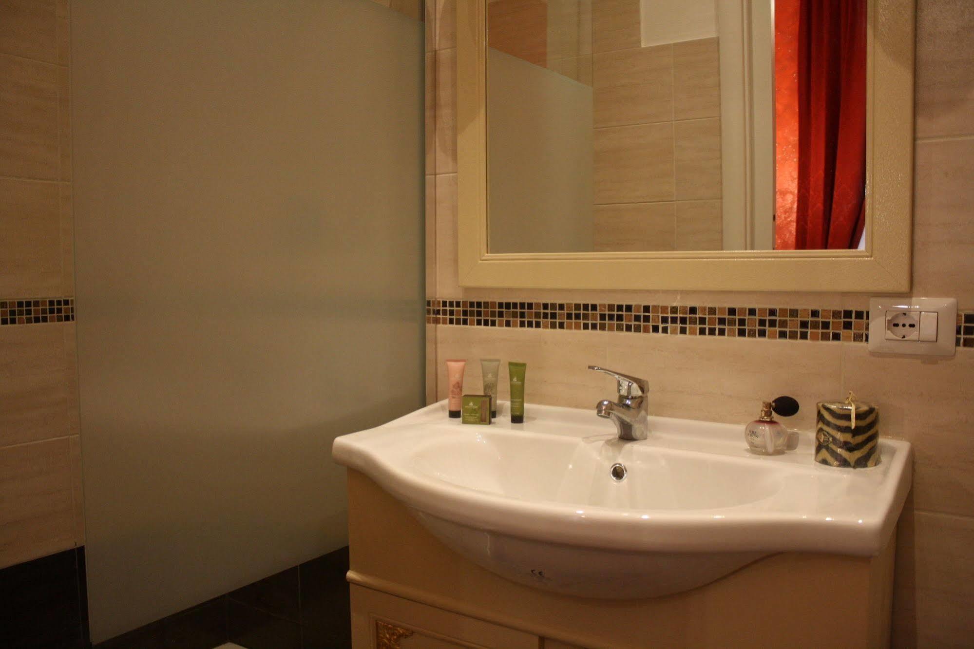 Pope'S Suites Rome Exterior photo
